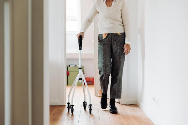 Quels accessoires facilitent la mobilité des seniors ?